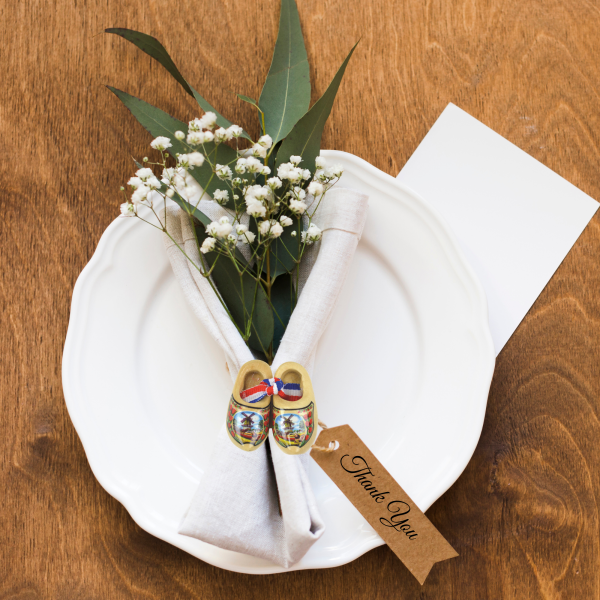 Holland Wooden Shoes Deluxe Tulip - Image 3